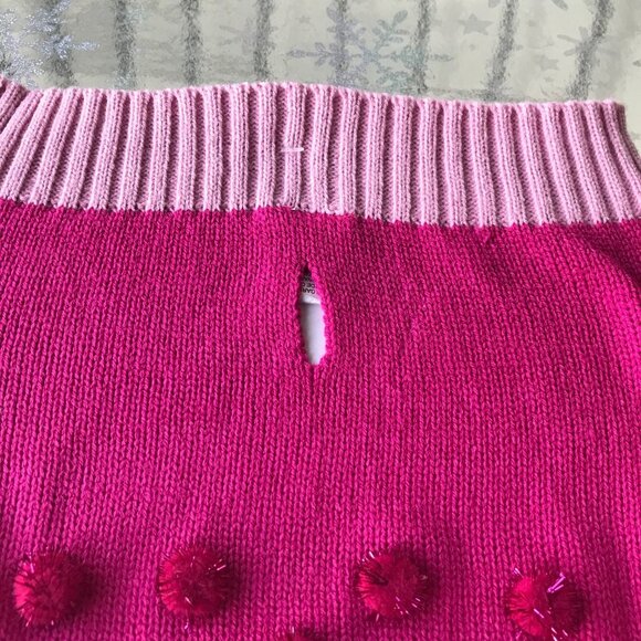 Jolly knits Dog Pink heart  Sweater Size : XS - Picture 4 of 7